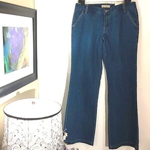 NATURAL REFLECTIONS NWT WIDE LEG JEANS SIZE 6